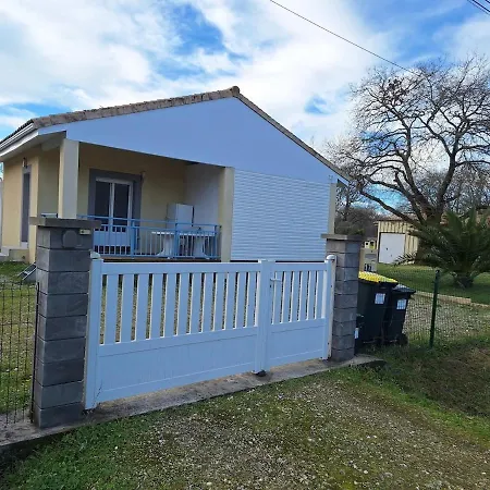 Petite Maison בית נופש