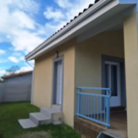 בית נופש Petite Maison Queyrac