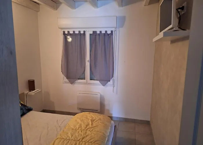 בית נופש Petite Maison *